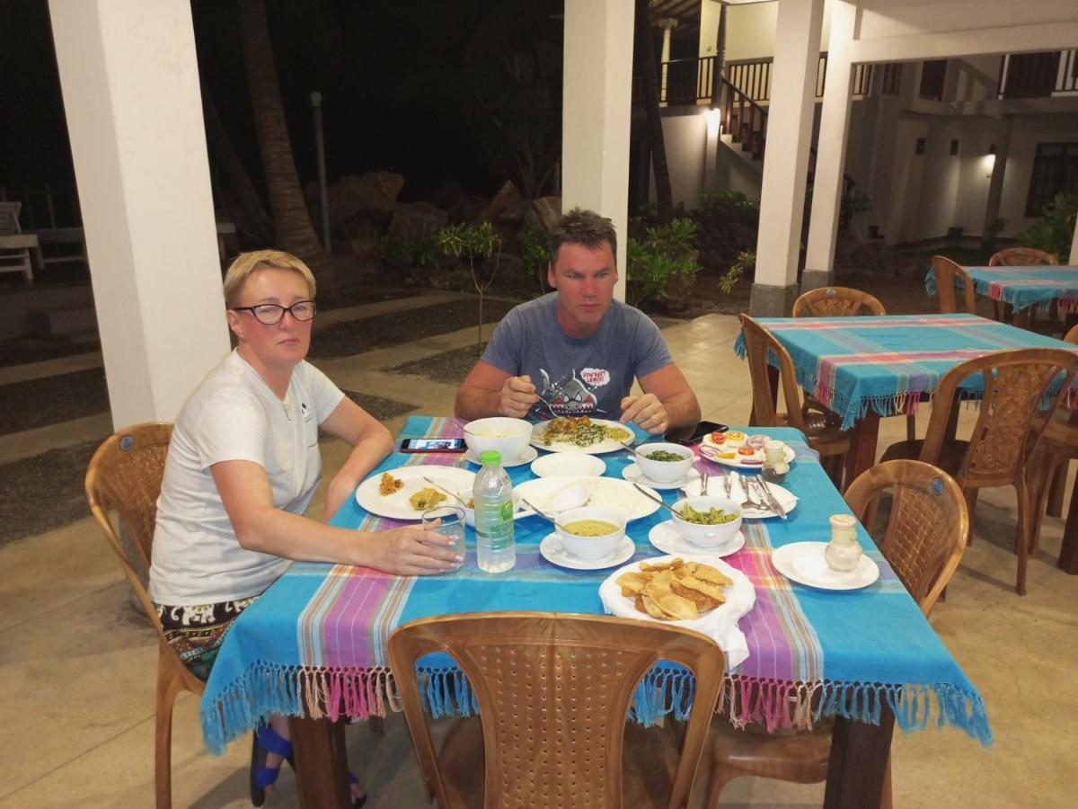 Hotel Rainbow Surf Beach Koggala Zewnętrze zdjęcie