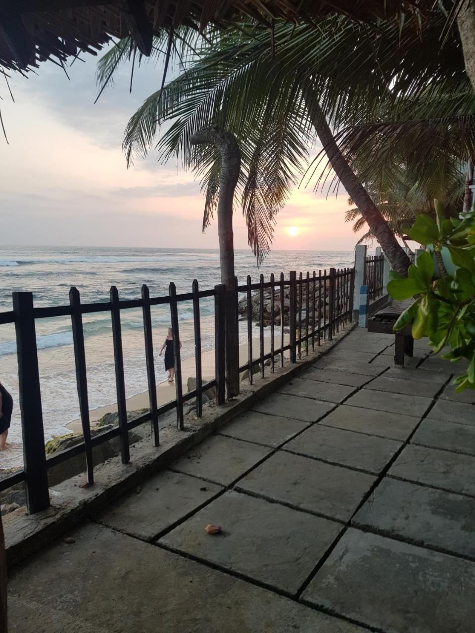 Hotel Rainbow Surf Beach Koggala Zewnętrze zdjęcie